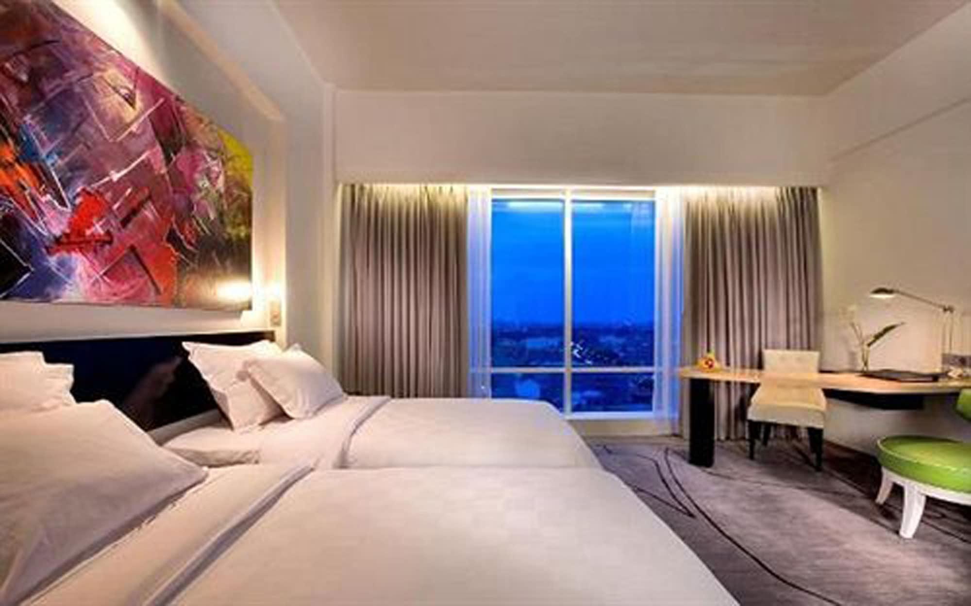 Ts Suites Surabaya Dış mekan fotoğraf