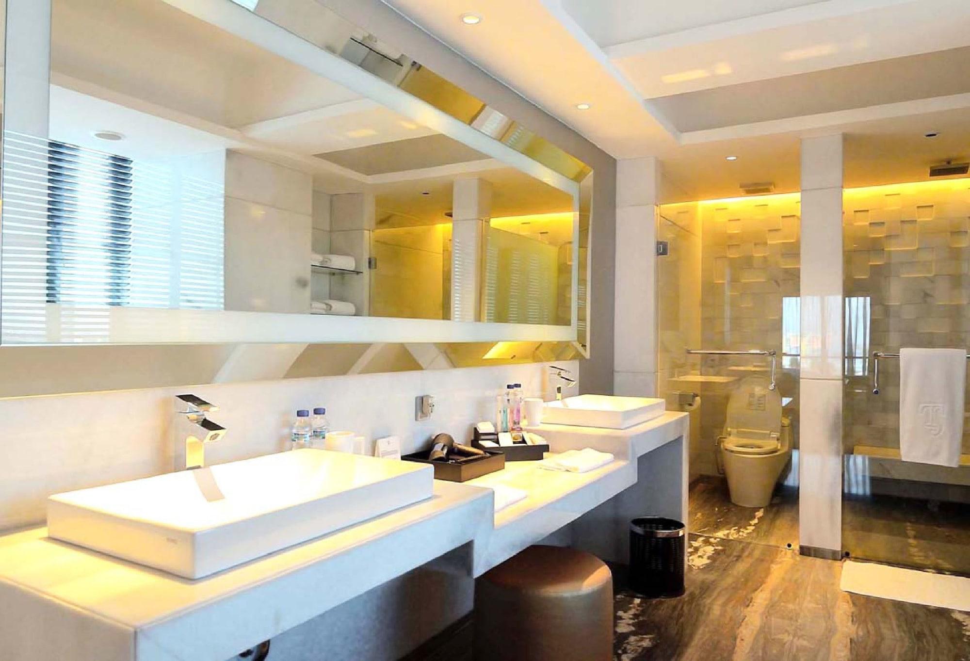 Ts Suites Surabaya Dış mekan fotoğraf