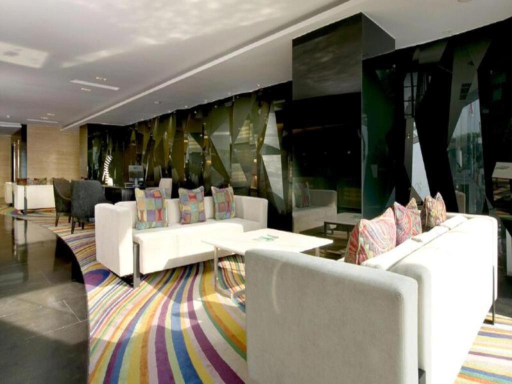 Ts Suites Surabaya Dış mekan fotoğraf