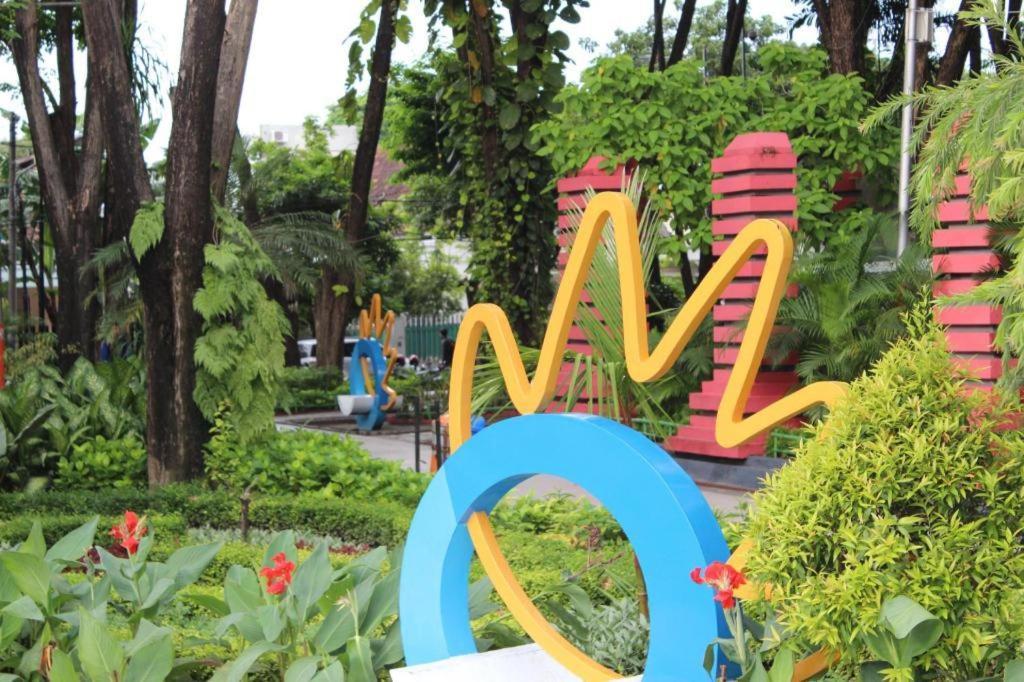 Ts Suites Surabaya Dış mekan fotoğraf