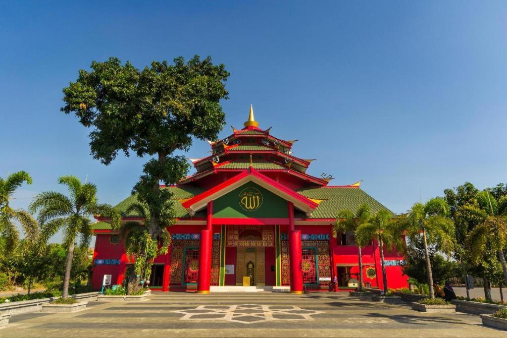 Ts Suites Surabaya Dış mekan fotoğraf