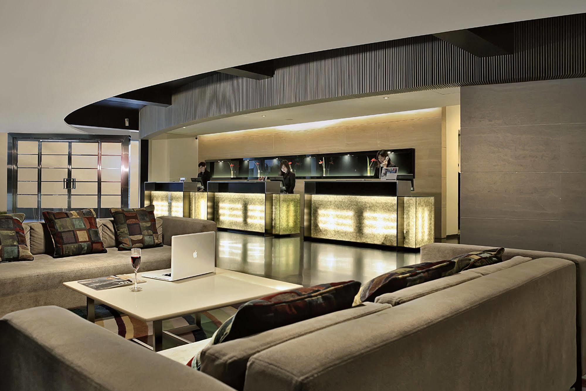 Ts Suites Surabaya Dış mekan fotoğraf
